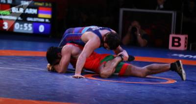 Два армянских борца преодолели первый этап на чемпионате Европы