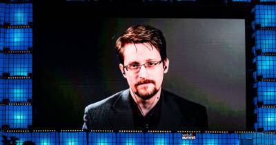 Эдвард Сноуден создал NFT-автопортрет и заработал на его продаже $5,5 млн
