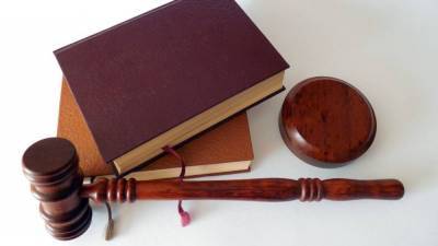 Обвиняемого в растрате экс-главу Чурапчинского района суд оставил на свободе