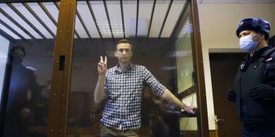 Кремль об угрозах США из-за состояния Навального: Не должно быть «темой для их интереса»