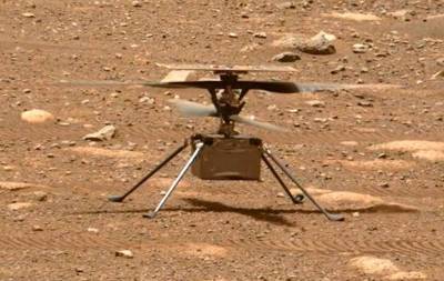 «Марсианский» вертолет Ingenuity успешно совершил свой первый полет на Красной планете