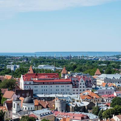 Таллин возобновляет авиасообщение с Москвой с 25 апреля