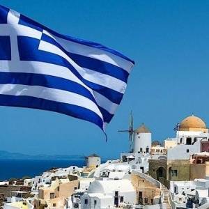 Греция отменяет прохождение обязательного карантина для туристов из ряда стран