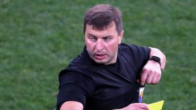 Российский футбольный арбитр Михаил Вилков пожизненно отстранен от судейства