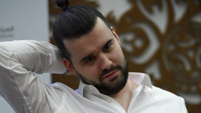 Шахматист Непомнящий сыграл вничью с Гири на турнире претендентов в Екатеринбурге