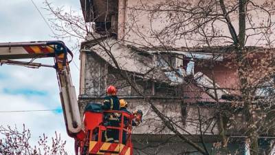 Обвал балконов в Киеве: коммунальщики обвиняют владельца квартиры