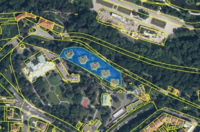 Власти Праги потребовали освободить парк от «оккупации» посольством РФ