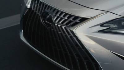 Lexus представила новый автомобиль ES седьмого поколения и мира