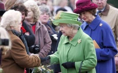 Королева Елизавета II отметит день рождения без традиционного салюта