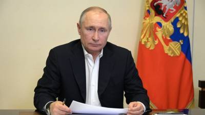 Путин обсудил с кабмином социальную и инфраструктурную темы перед посланием