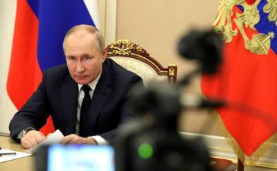 Путин призвал россиян беречь каждый рубль