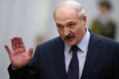 Лукашенко распорядился за два года создать белорусскую вакцину от коронавируса