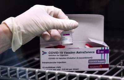 В Британии выявили 30 случаев тромбоза после вакцины от COVID-19 AstraZeneca