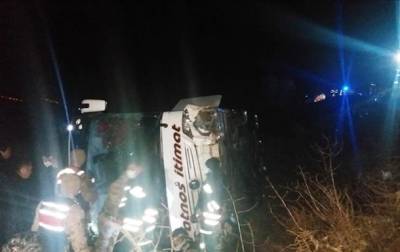 В ДТП с автобусом в Турции пострадали 39 человек