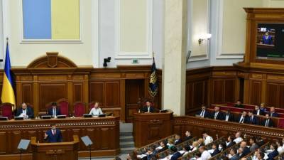 Украинский депутат назвал мешающими в переговорах слова Байдена о Путине