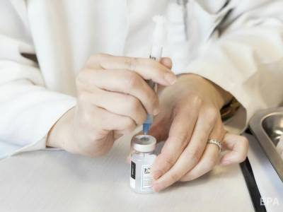 В мире сделали более 608 млн прививок от COVID-19 – Bloomberg