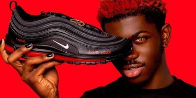 Суд США решил, что Satan Shoes MSCHF и Lil Nas X нарушают права Nike, хотя все кроссовки успели купить - ТЕЛЕГРАФ