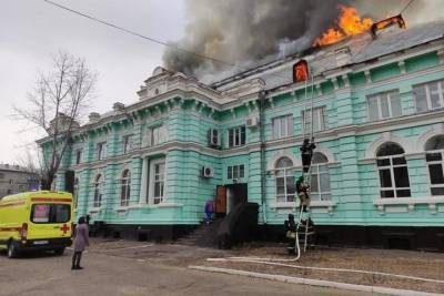 Пожарные локализовали возгорание кардиохирургического центра в Благовещенске