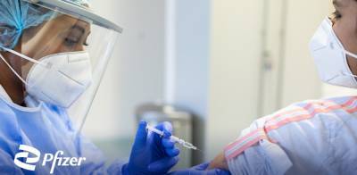 Вакцина Pfizer-BioNTech в испытаниях на 100% предотвратила "южноафриканский" COVID-19