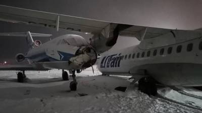В Сургуте самолет Ютэйр отрубил лопастями нос ЯК-40