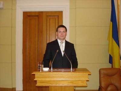В Харькове нардеп из партии Зеленского за год в парламенте купил две квартиры и отложил 20 тысяч долларов