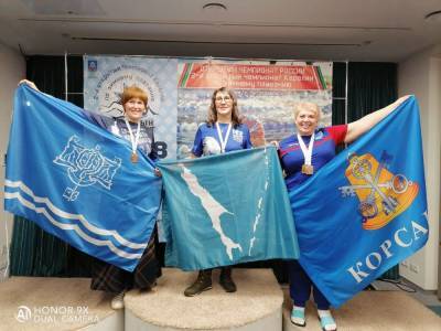 Сахалинцы завоевали четыре медали чемпионата страны по зимнему плаванию