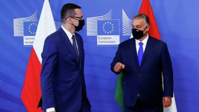 Венгрия, Польша, Италия готовы противопоставить христианские ценности либеральной Европе