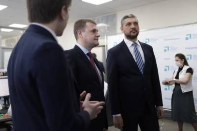 Министру по развитию ДВ и Арктики показали 254 жалобы на улицы Горького и Новобульварную