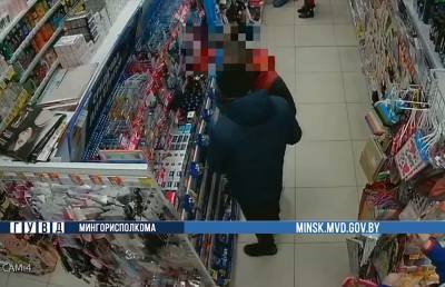 Любители гладкого тела? Двое парней похитили товары для бриться больше чем на 380 рублей из столичного магазина