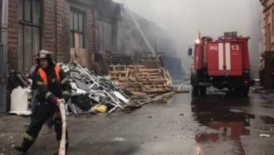 Спасатели обнаружили труп при тушении пожара в Зеленограде