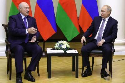 Путин поздравил Лукашенко с Днем единения народов Белоруссии и РФ