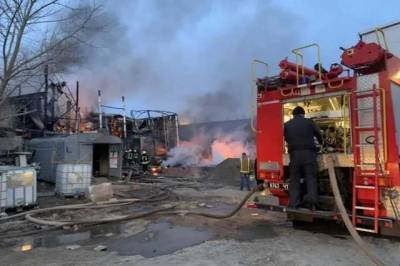 В Харькове взорвался ангар на предприятии: есть жертвы