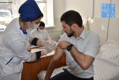 Более 30 тысяч человек прошли вакцинацию от коронавируса в Дагестане