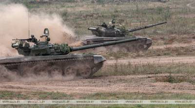 В Брестской области проводится полевой выход отдельного танкового батальона