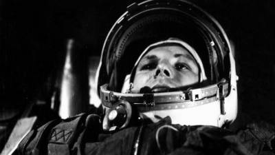 «Плавает все! Красота!»: видео эмоций Гагарина во время первого полета в космос