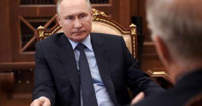 Путин: "Спутник V" эффективен против всех штаммов COVID