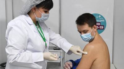 Путин заявил об эффективности вакцины РФ против известных видов COVID-19