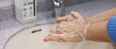Специалисты предупредили об опасности воздушных сушилок для рук