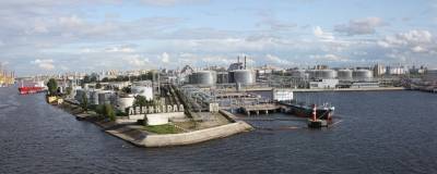 Петербургские власти рассматривают проект переноса порта за пределы города
