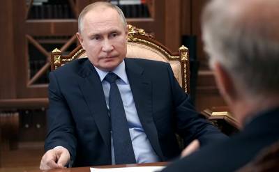 Путину доложили о производстве российской вакцины за рубежом