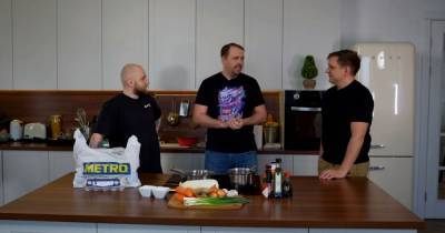 На кулинарном шоу от Maincast комментаторы назвали лучшие турниры по Dota 2 в плане еды