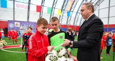 В Лиде открыли футбольный манеж. На очереди в 2021 году спортивные объекты в Щучине, Мостах и Волковыске