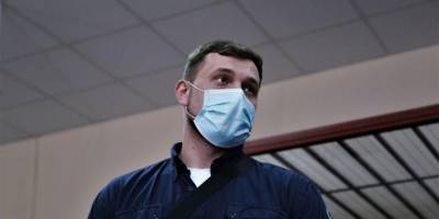 Акция под Офисом Зеленского: еще одного активиста отправили под круглосуточный домашний арест