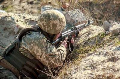Боевики на Донбассе ранили еще одного бойца ВСУ