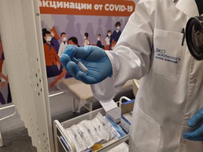 Гинцбург выразил сомнение, что пандемию коронавируса удастся остановить к осени