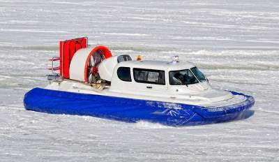 Спасатели вытащили из воды тонущего мужчину на Финском заливе