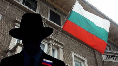 Треть дипломатической миссии: в Италии назвали количество шпионов России
