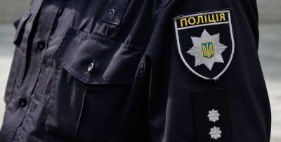 В метро Киева пассажир напал на полицейскую - нарушителю грозит до 5 лет тюрьмы - ТЕЛЕГРАФ