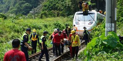 В Тайване пассажирский поезд попал в аварию в туннеле - ТЕЛЕГРАФ
