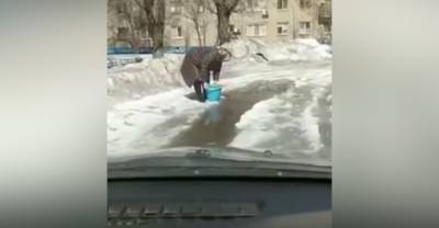 Топят снег: авария в Новотроицке оставила без воды 90 тысяч человек — видео